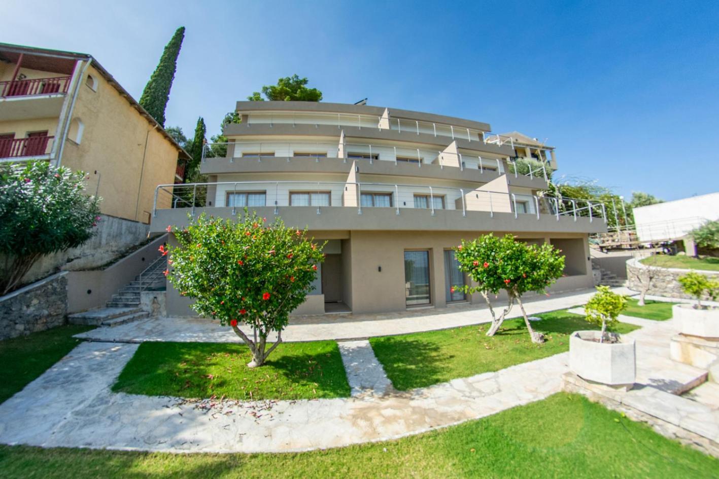 Kaiser Luxury Suites Achilleion ภายนอก รูปภาพ