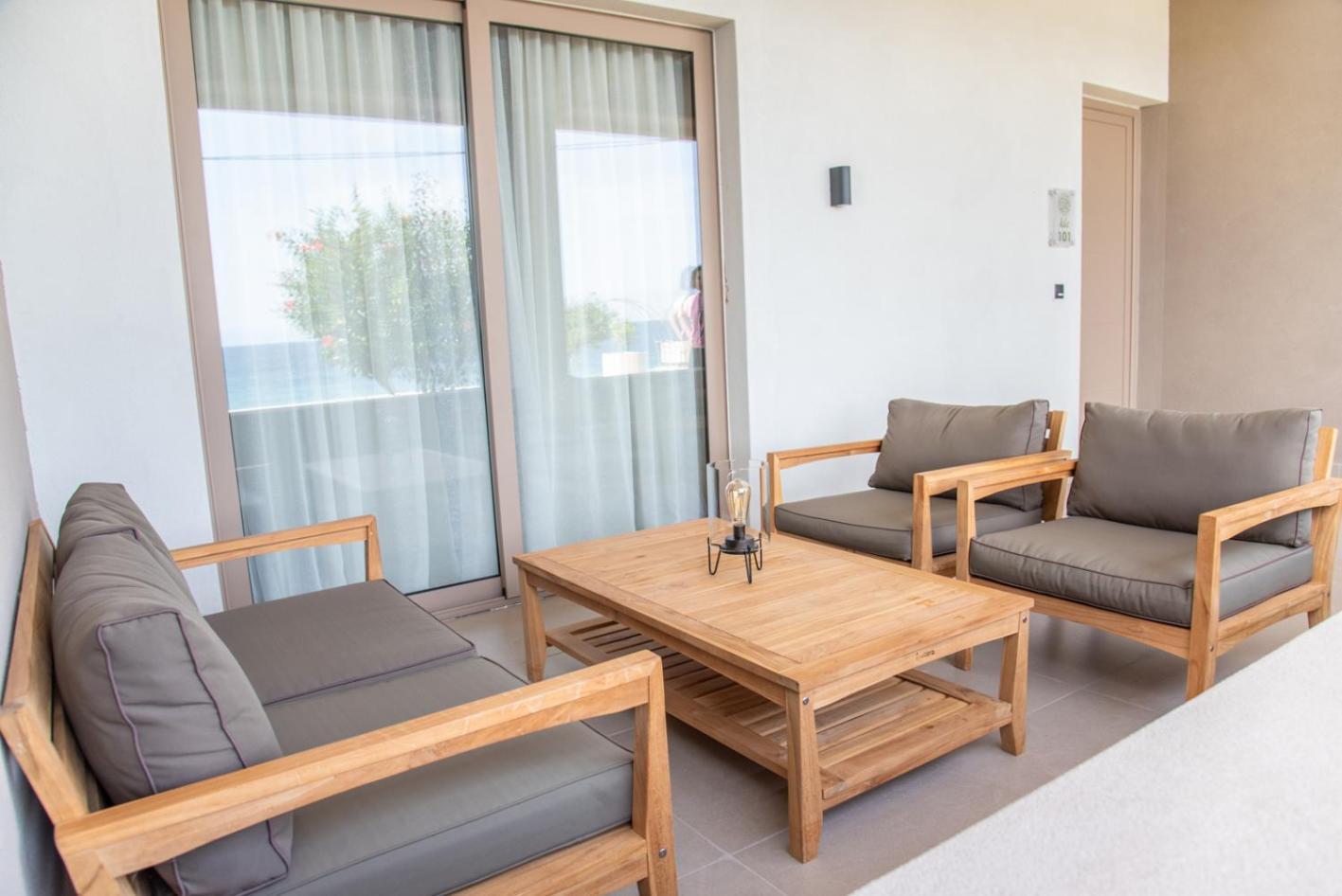 Kaiser Luxury Suites Achilleion ภายนอก รูปภาพ